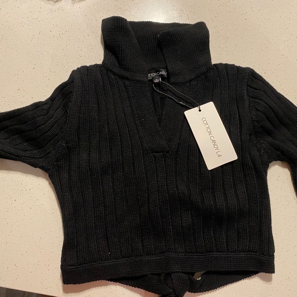 Brand new black cropped sweater - Picture 3 of 4